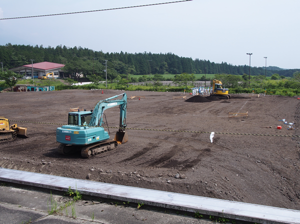 ここに新しい施設が建設される