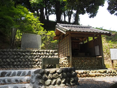 新野左馬助公が祀られている左馬武神社